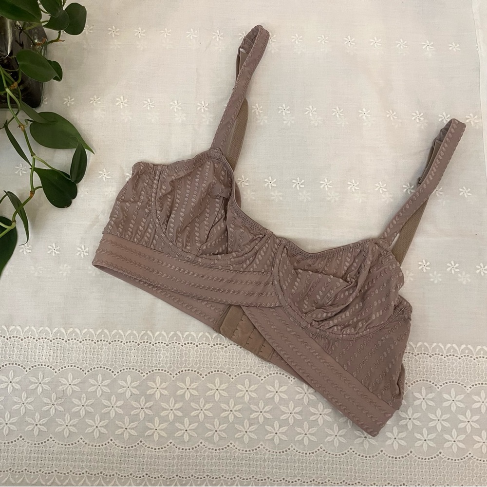 Else beige nude long line unlined underwire bra